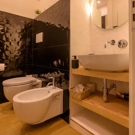 Anna Suite Con Vasca Idromassaggio Conversano Exterior photo